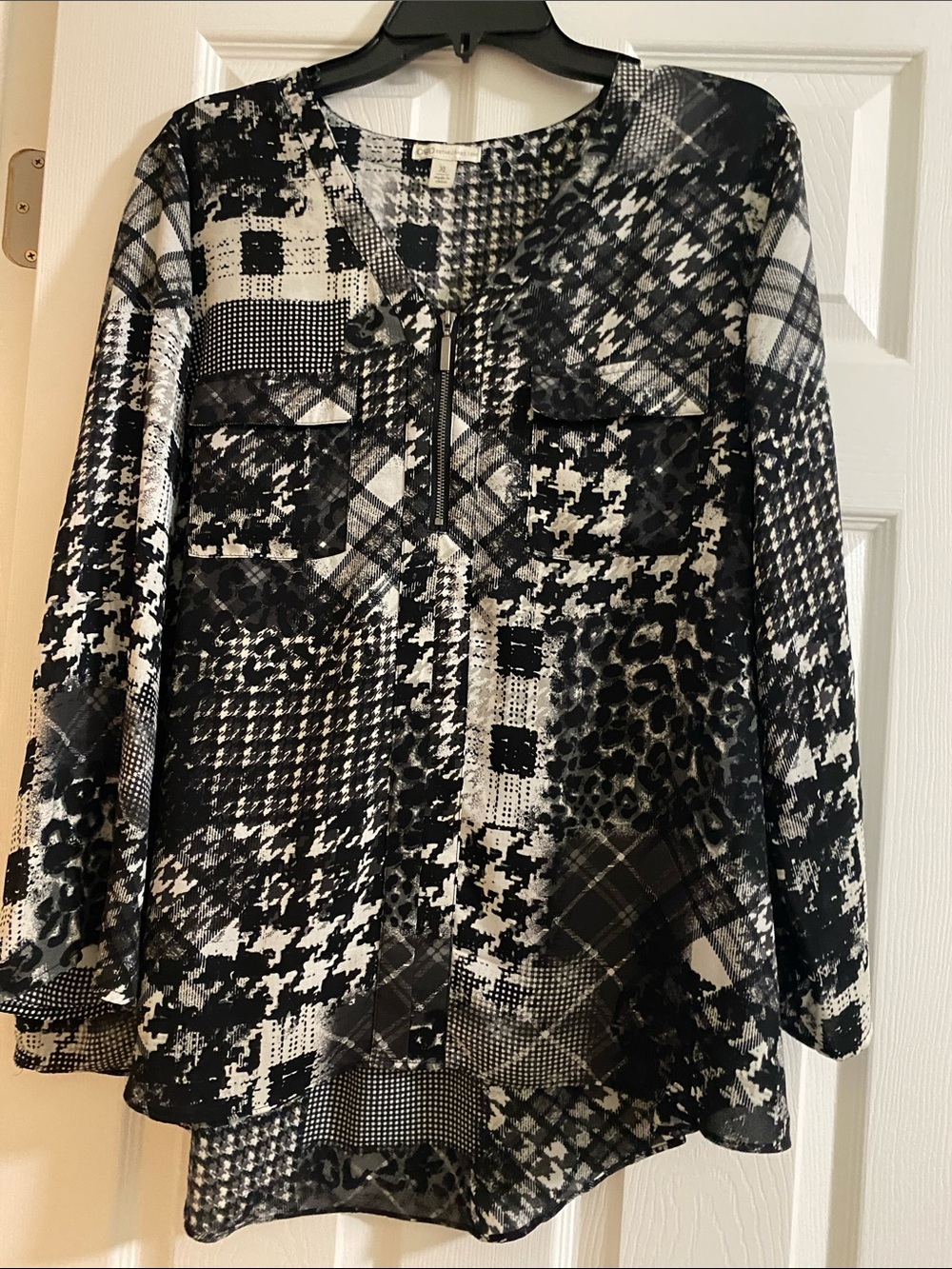 Cato Black and White Mixed Print Top